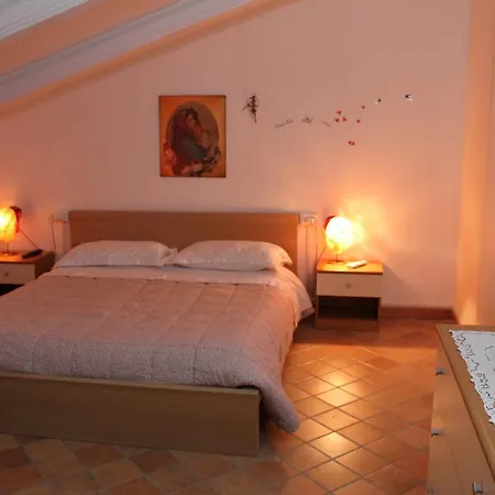 Appartamento Mansarda Viti - Sguardo Su - *