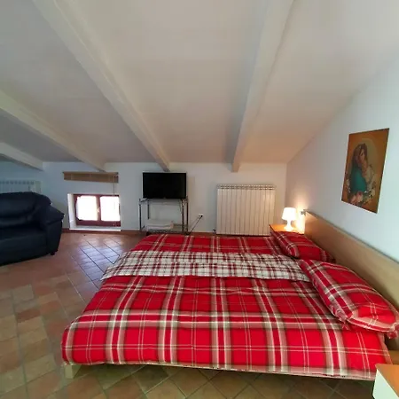 Mansarda Viti - Sguardo Su - דירה Frontone