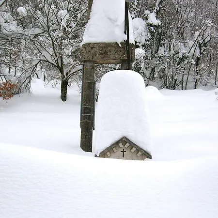 Mansarda Viti - Sguardo Su - Frontone